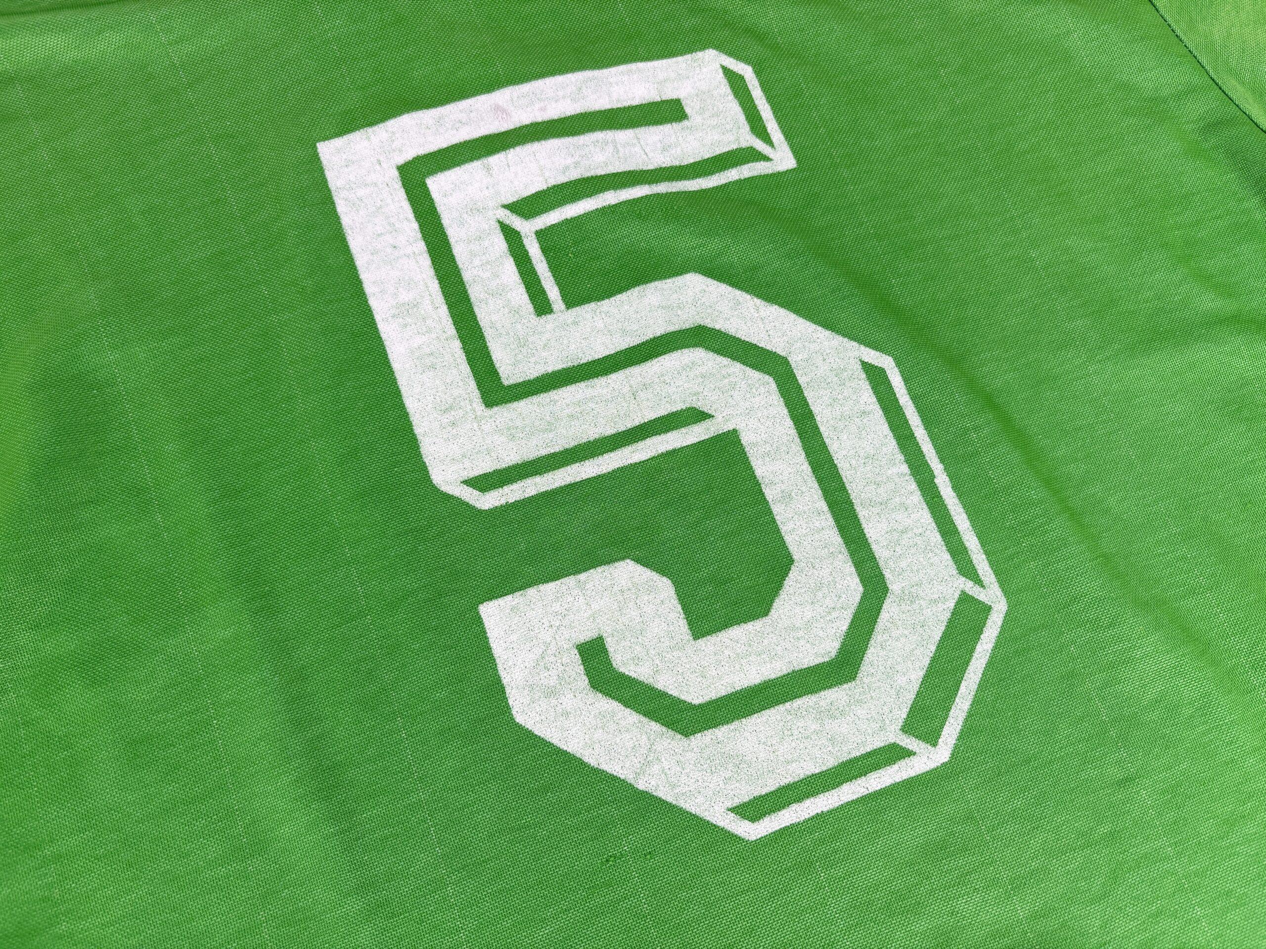 Vintage 80s Shirt 7 L/XL VfL Wolfsburg - Image 7