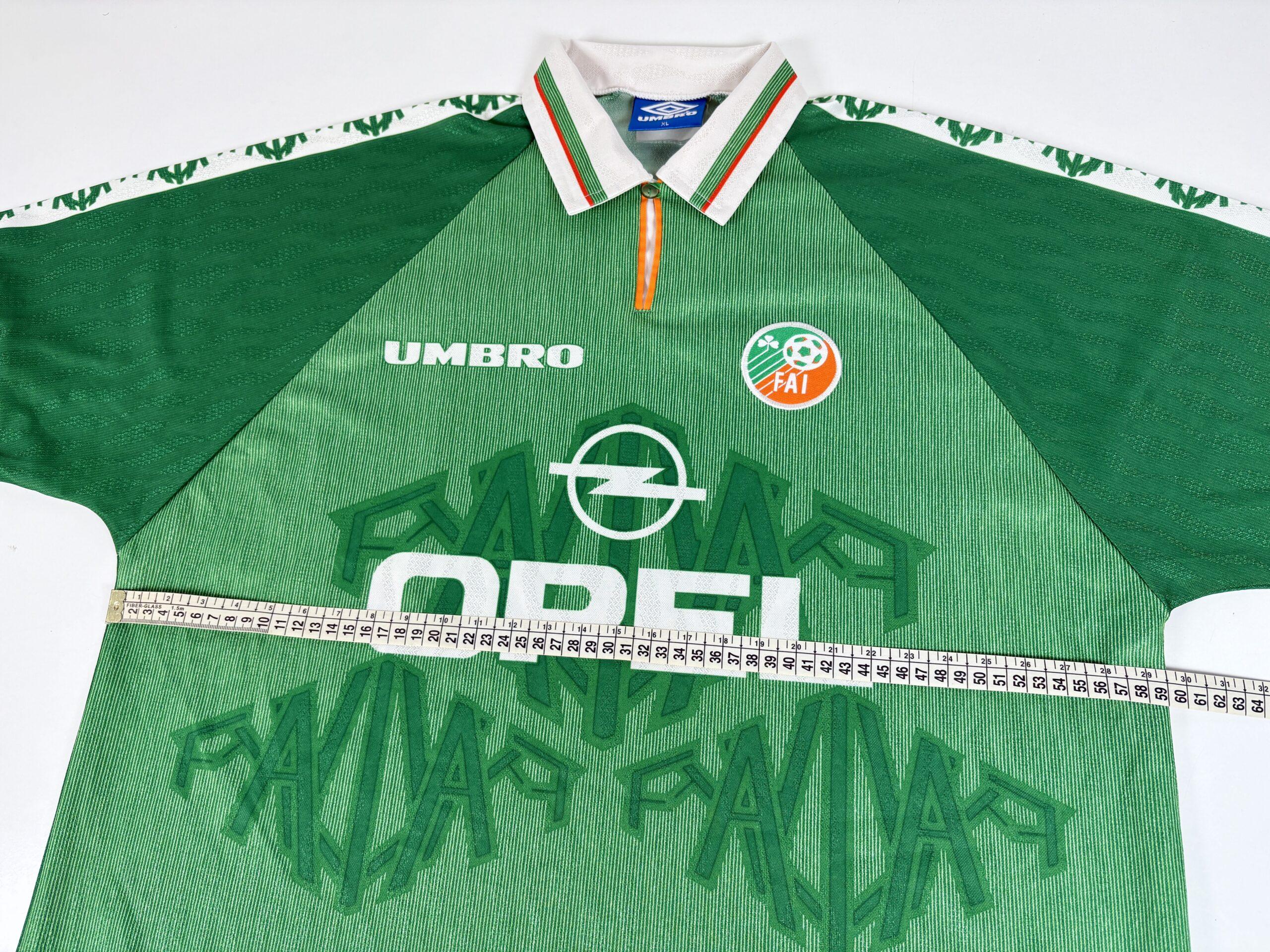IRELAND 1996/97 Umbro Home Shirt XL - Image 6
