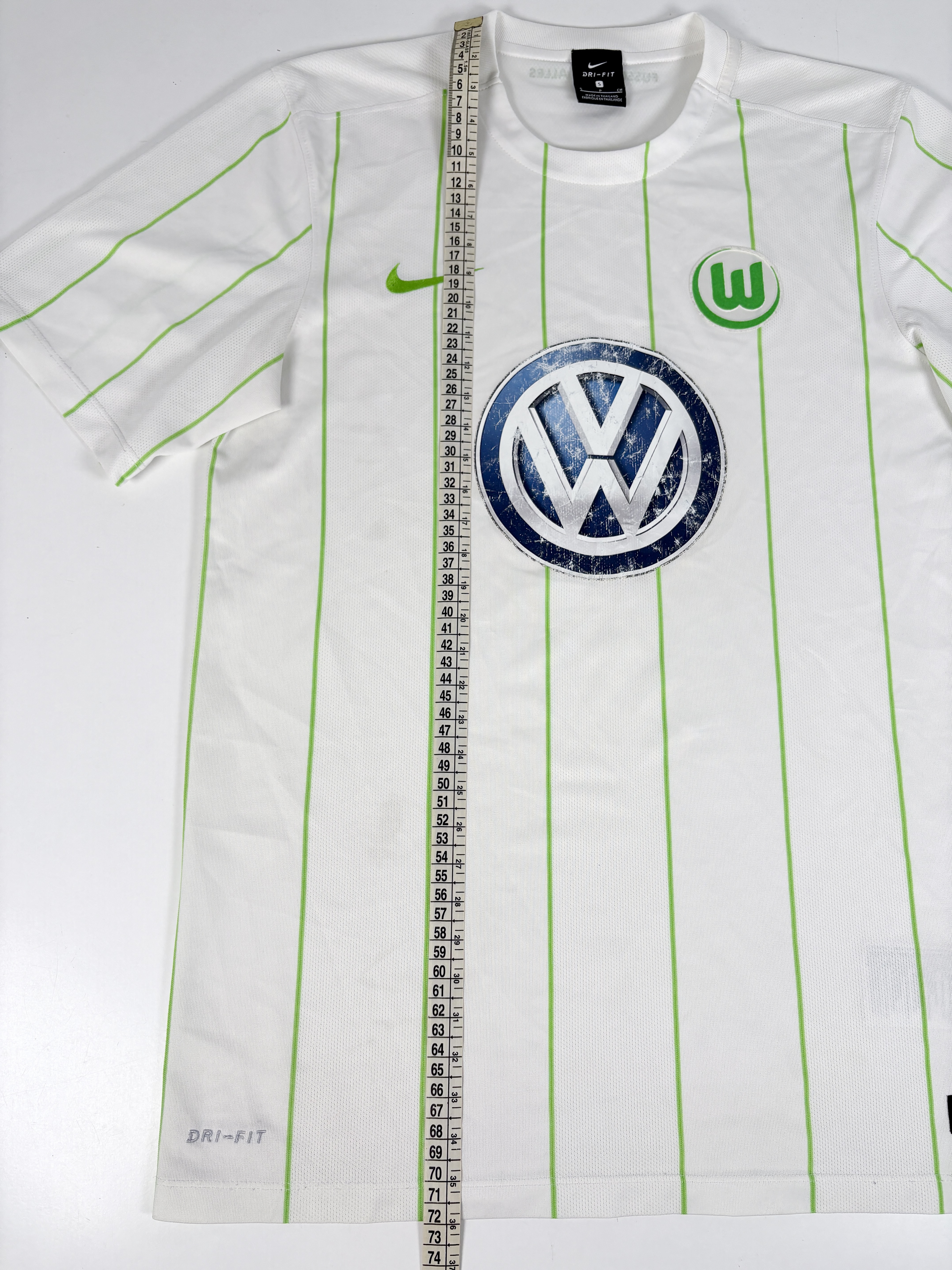 VfL Wolfsburg 2016/17 Nike Away Shirt S - Image 9