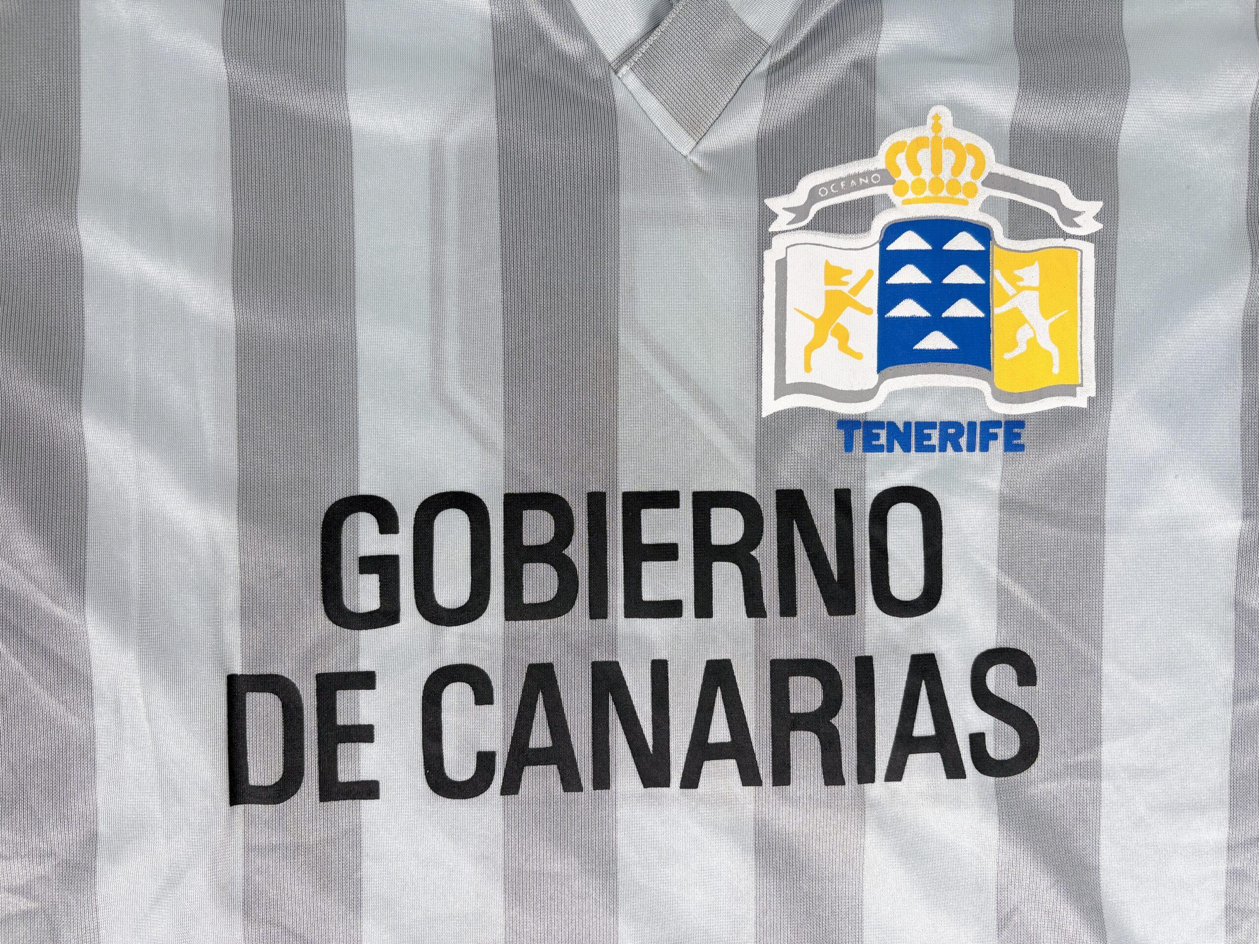 Canary Islands of Spain 80s Football Shirt L/XL Tenerife - Image 4