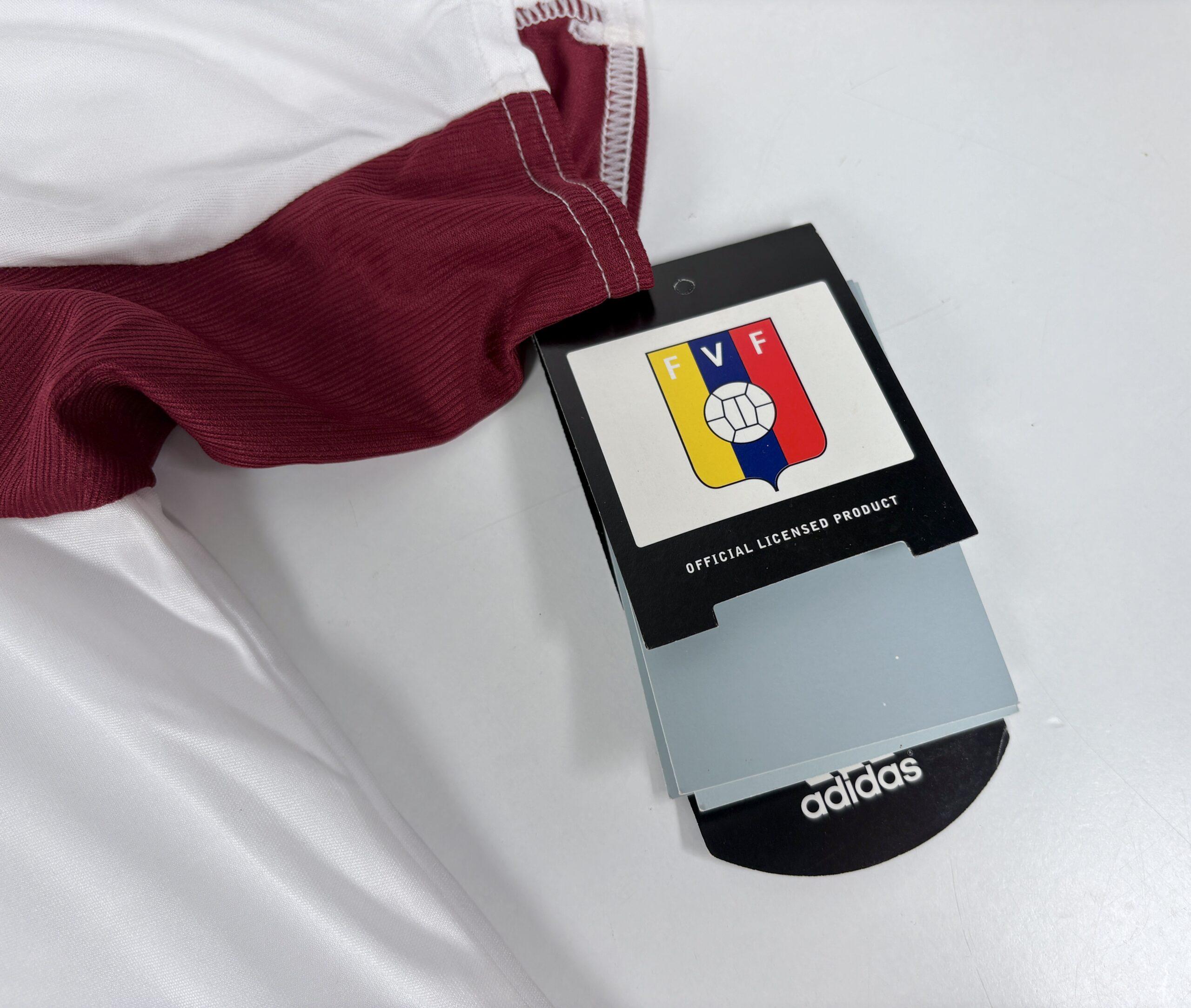 VENEZUELA 2006/07 Adidas Away Football Shirt L ** New ** - Image 6
