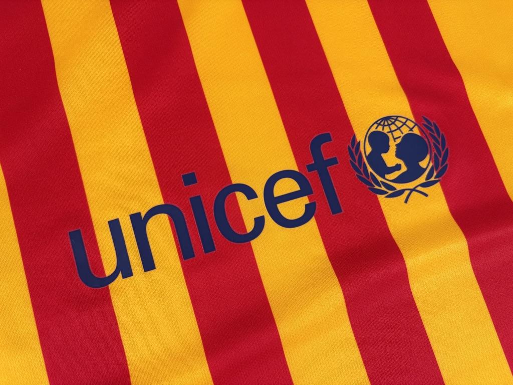 Barcelona FC 2015/16 Nike Away Football Shirt S - Image 6