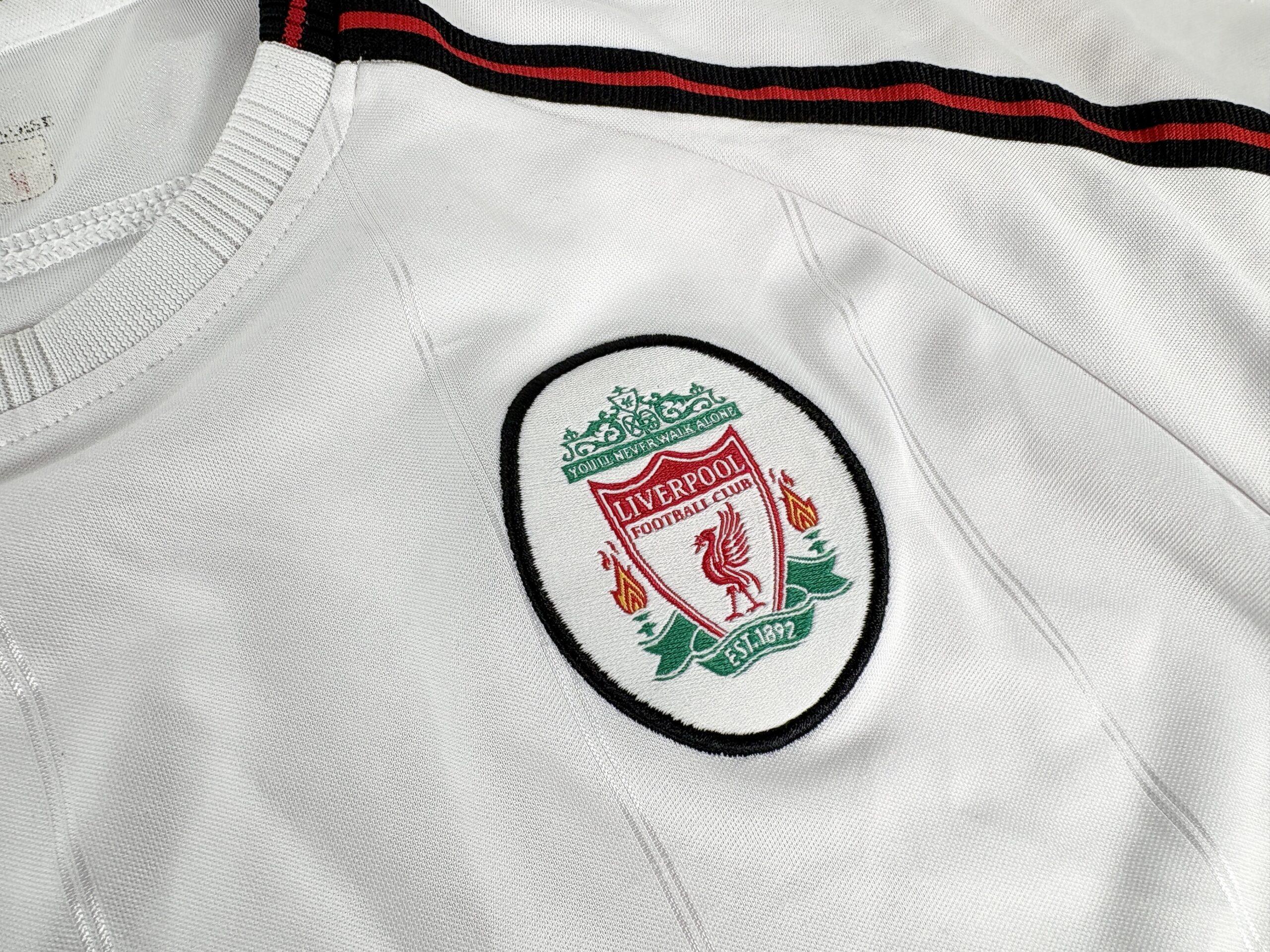 LIVERPOOL FC 2003/05 Reebok Away Shirt M/L - Image 3