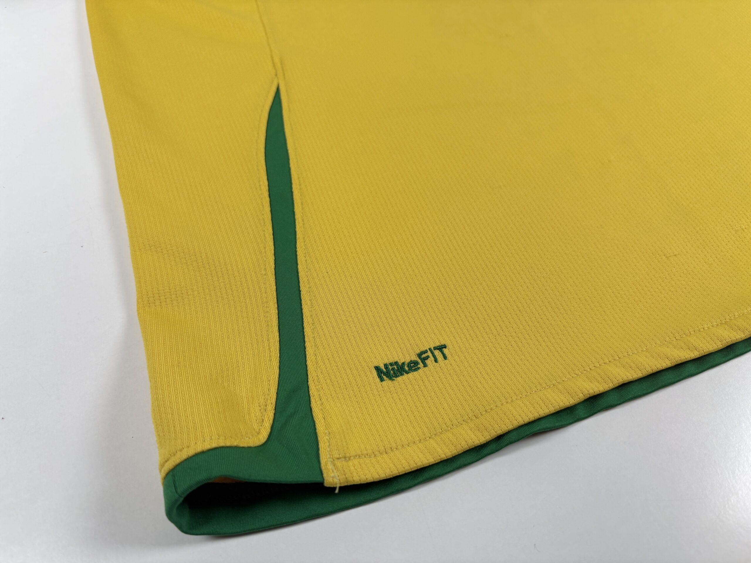 BRAZIL 2008/10 NIKE Home Football Shirt M - Image 8