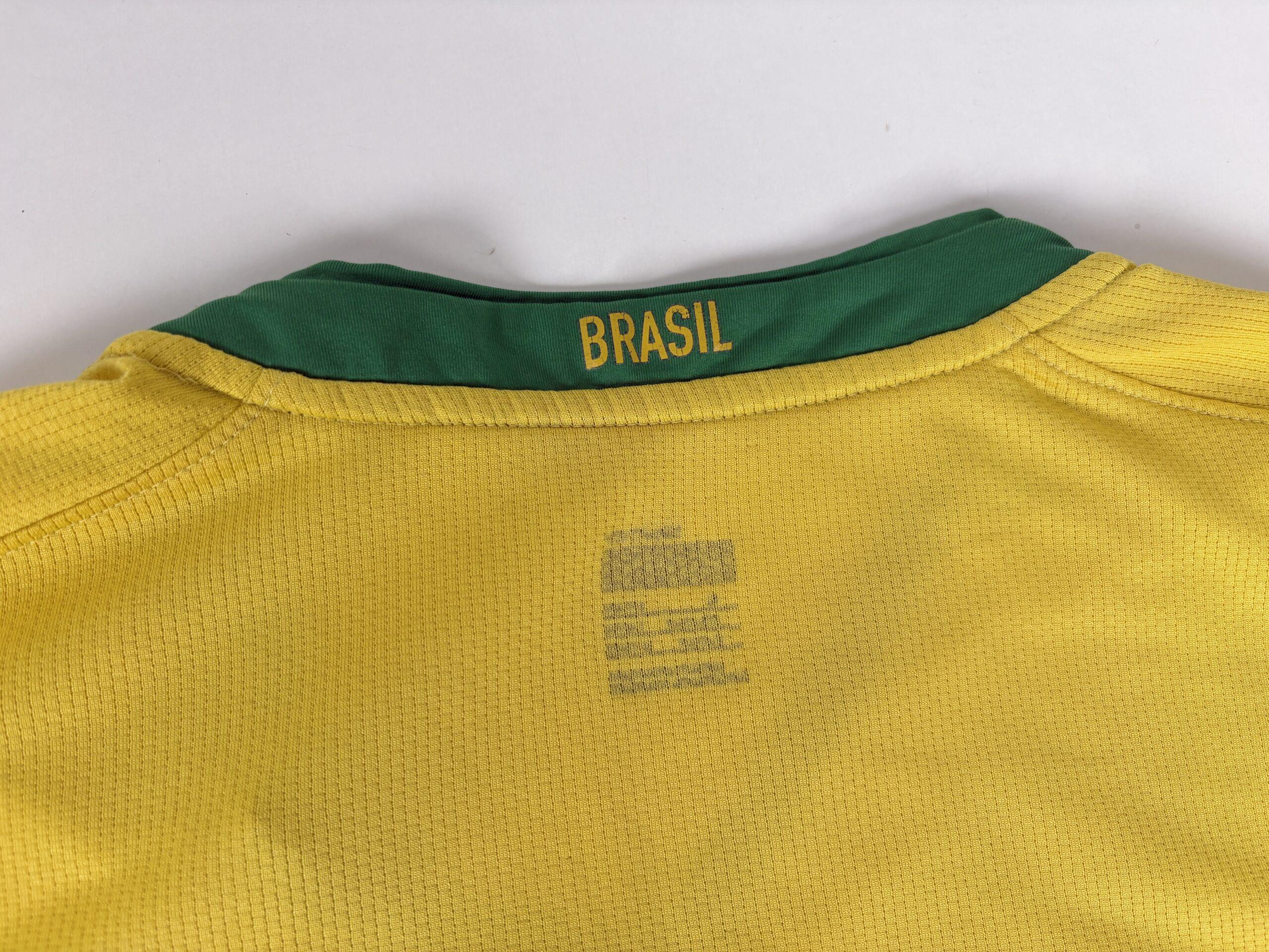 BRAZIL 2008/10 NIKE Home Football Shirt M - Image 5