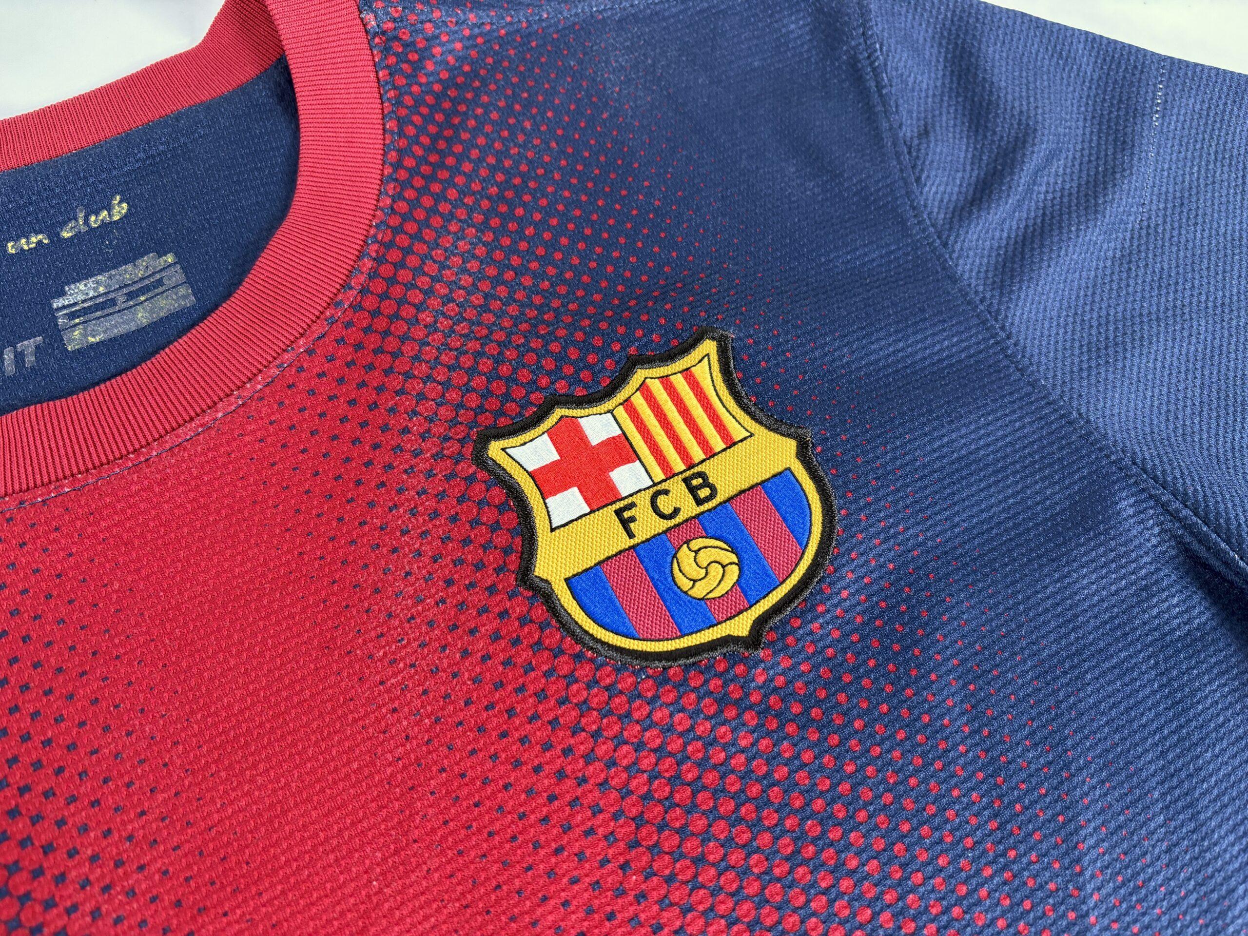 Barcelona FC 2012/13 Nike Home Football Shirt S - Image 3