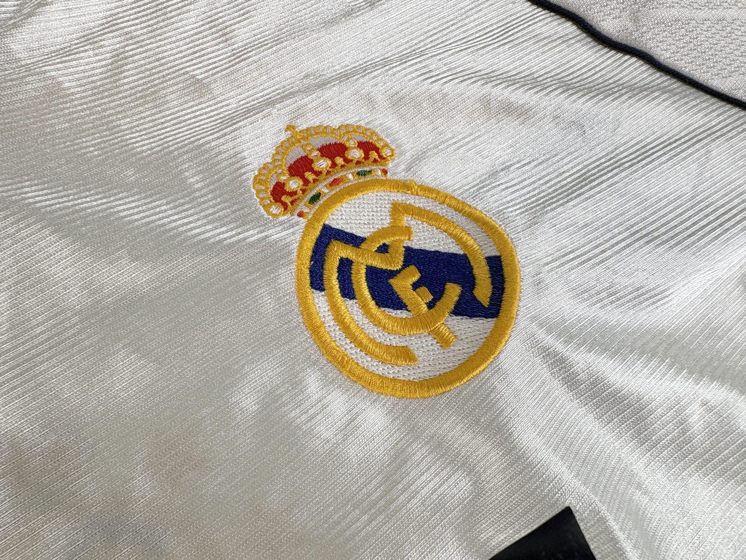 REAL MADRID CF 1998/00 Champions ADIDAS Home Football Shirt M - Image 4