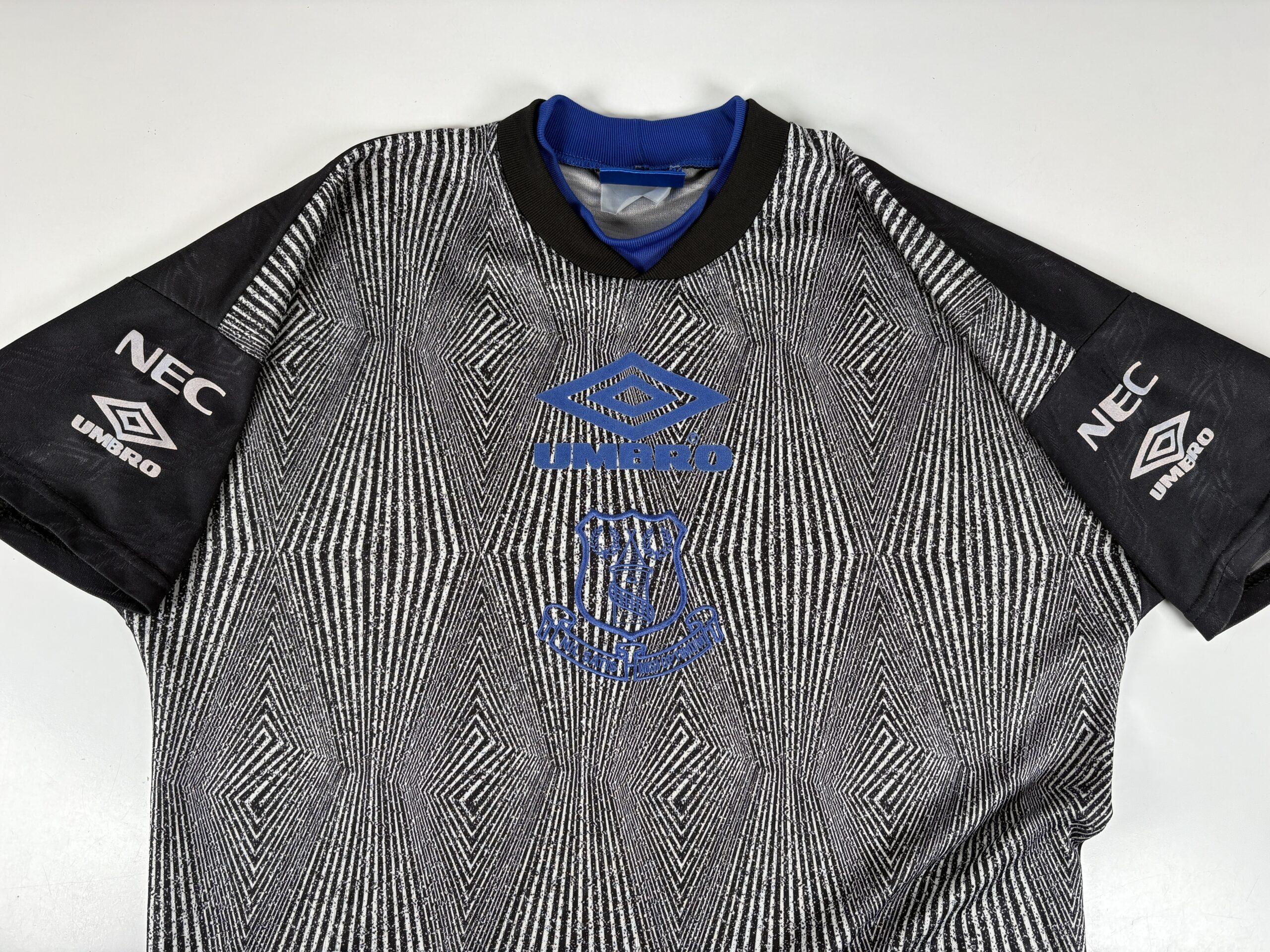 EVERTON FC 1994/95 UMBRO Training Top Football Shirt Y - Image 4
