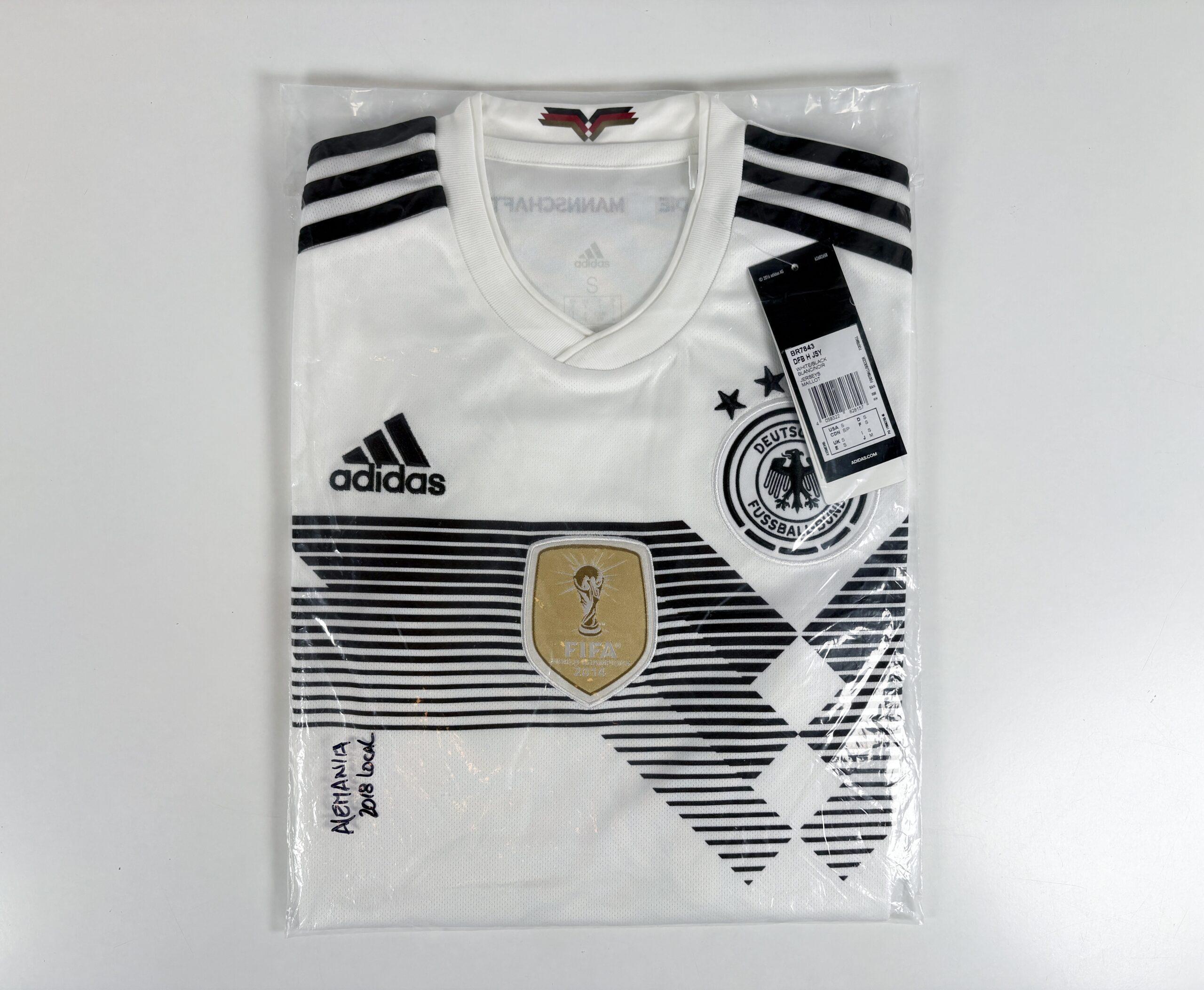 New GERMANY 2018/20 Adidas Home Football Shirt S - Image 8