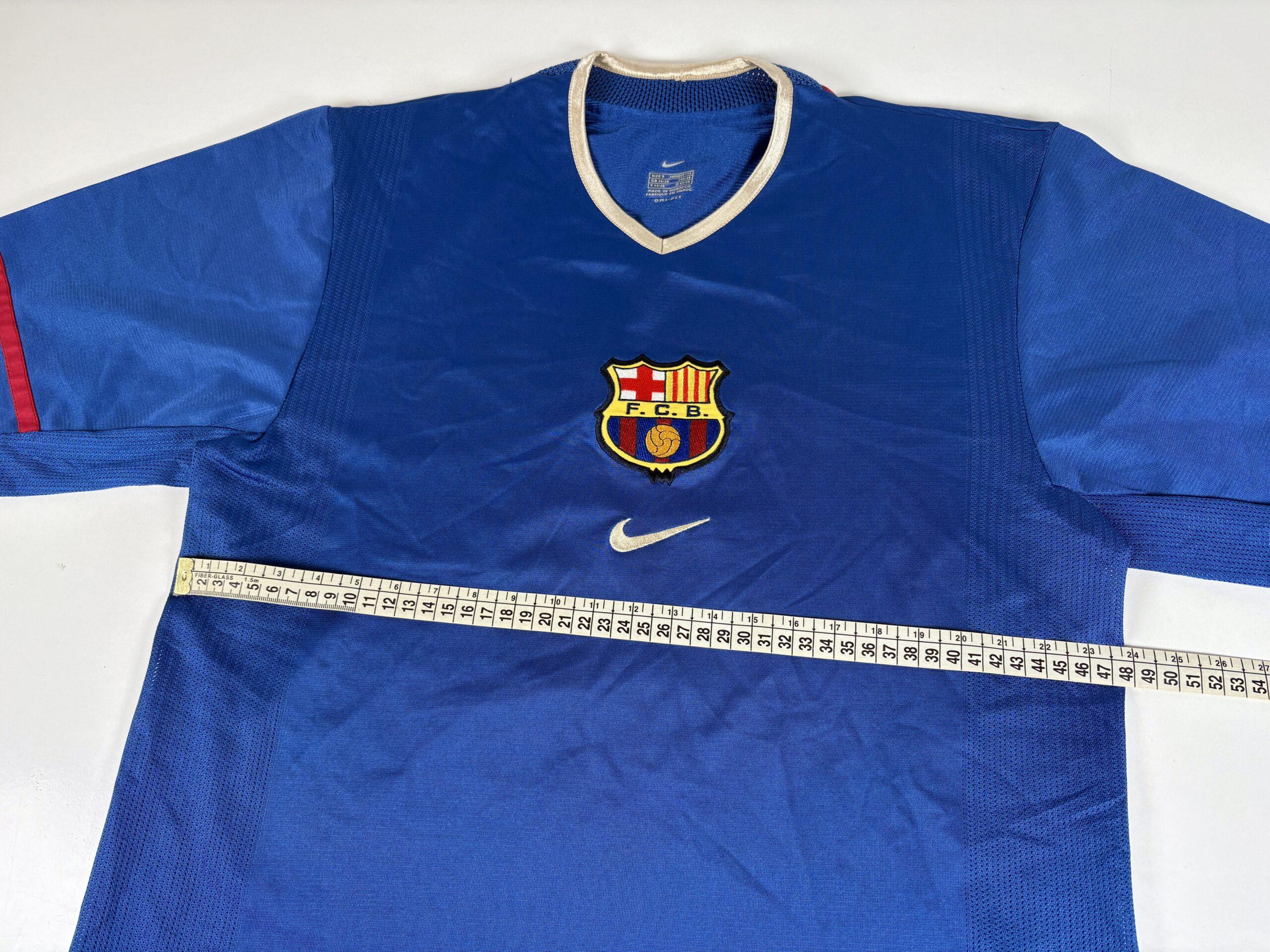 Barcelona FC 2001/02 Nike Third Football Shirt S - Image 6