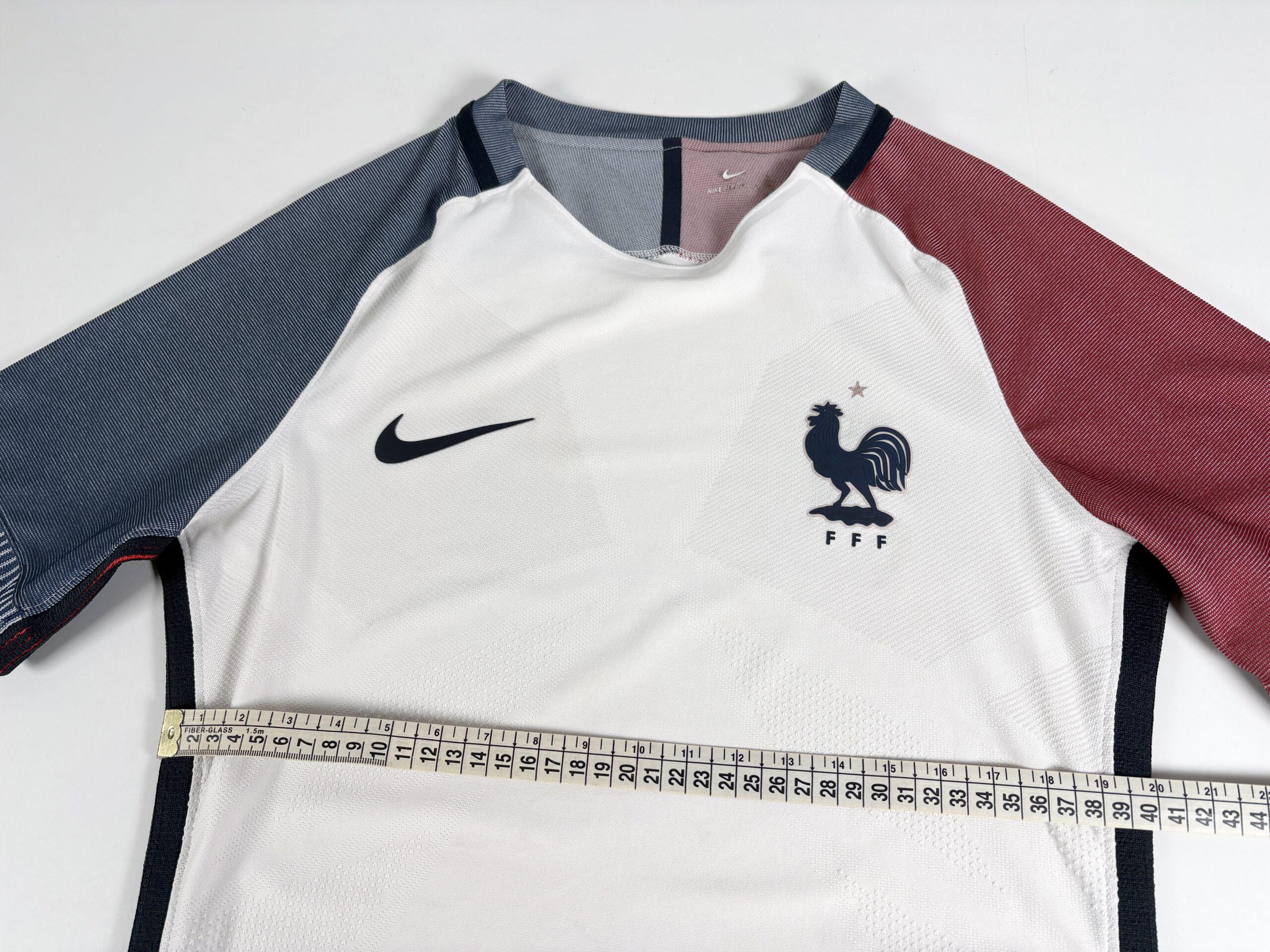 France National Team 2016/18 Nike Away Football Shirt S player - Image 15