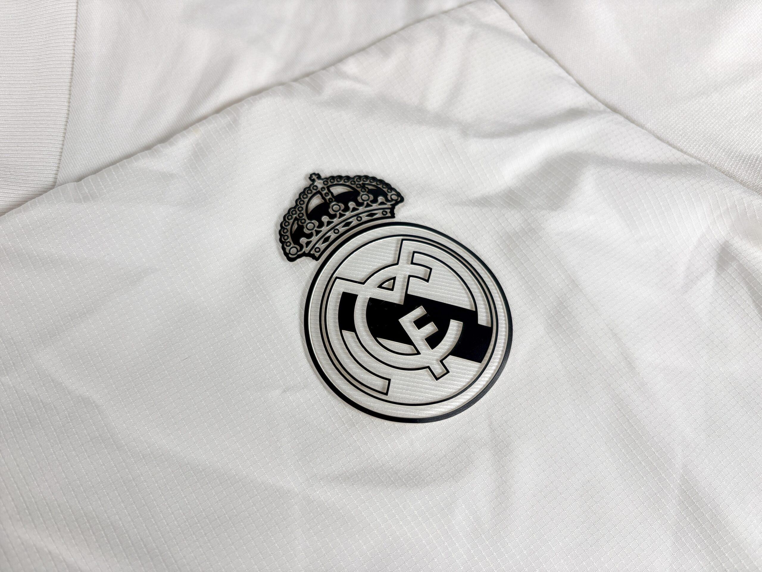 REAL MADRID CF 2017/18 Adidas Training Football sweatshirt 16 - Image 4